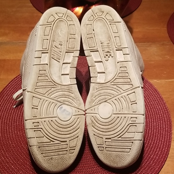 Nike Air Python. Size 11 - Picture 10 of 14